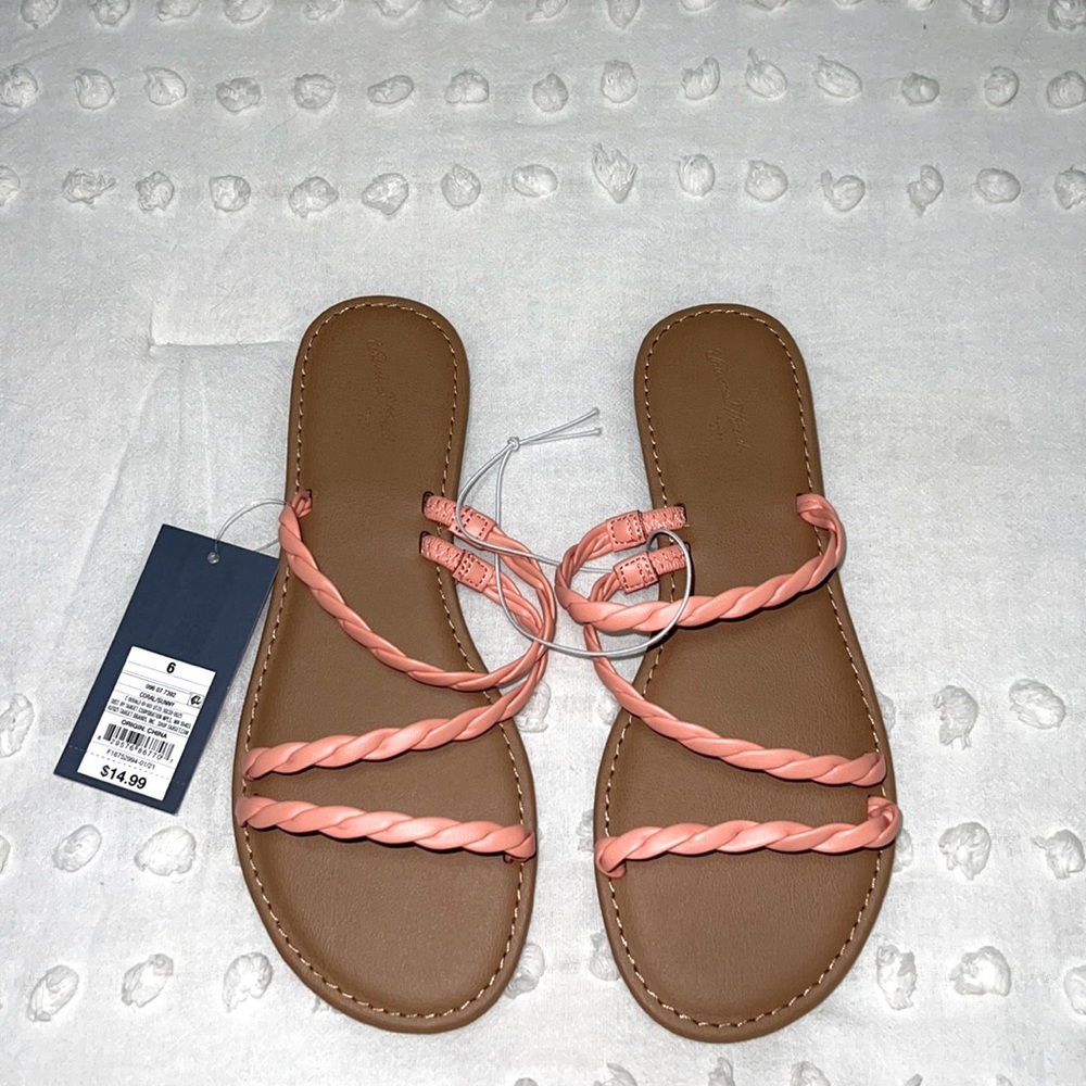 Universal Thread sandals
